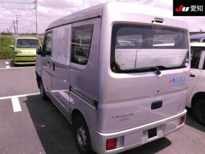 Mitsubishi MINICAB VAN