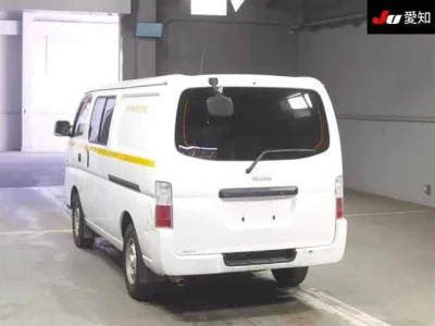 Isuzu Como