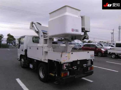 Isuzu ELF