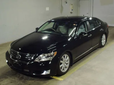 Lexus LS600hL