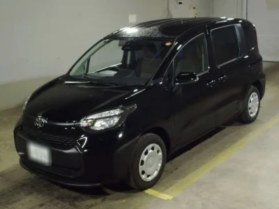 Toyota Sienta