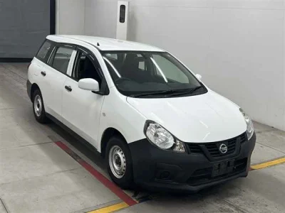 Nissan AD