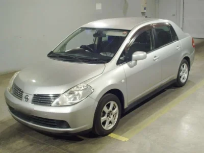 Nissan Tiida Latio