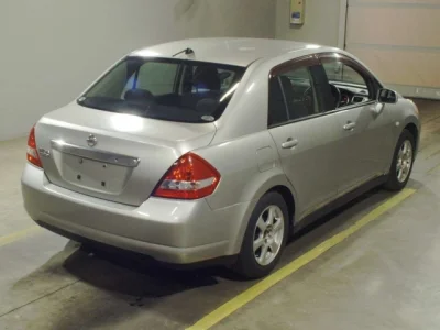 Nissan Tiida Latio