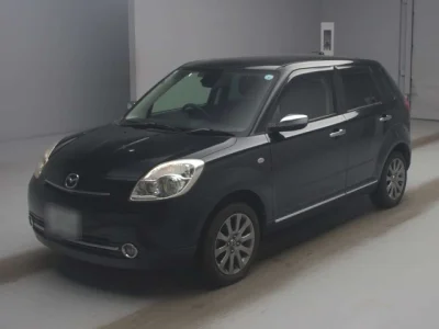Mazda Verisa