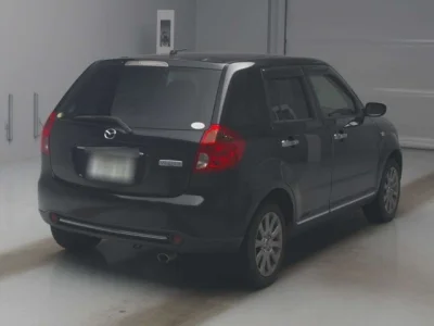 Mazda Verisa