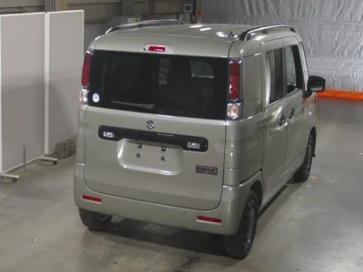 Suzuki SPACIA BASE