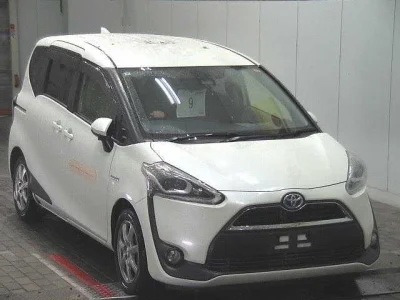 Toyota Sienta