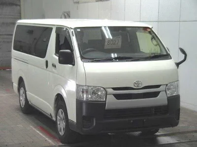 Toyota HiAce Van