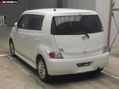 Toyota bB
