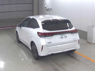 Nissan AURA