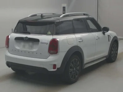 MINI Crossover