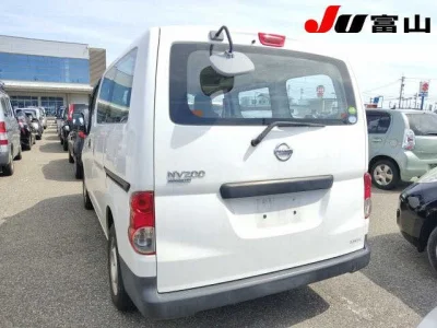 Nissan NV200