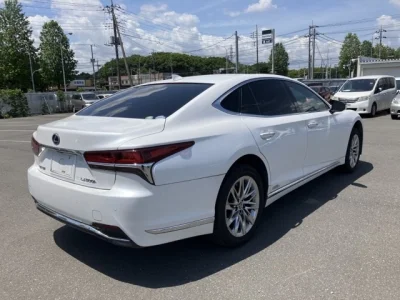 Lexus LS500h