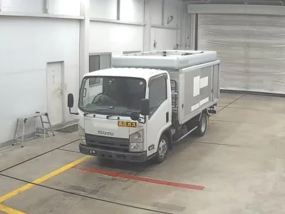 Isuzu ELF