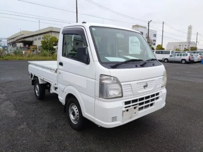Nissan NT100 Clipper