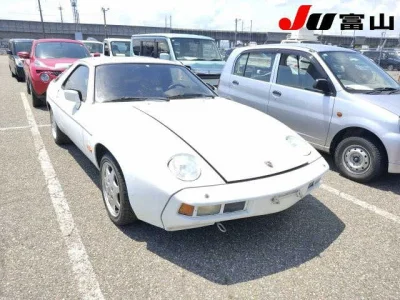 Porsche 928