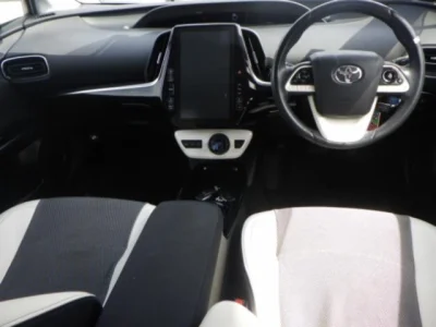 Toyota Prius PHV