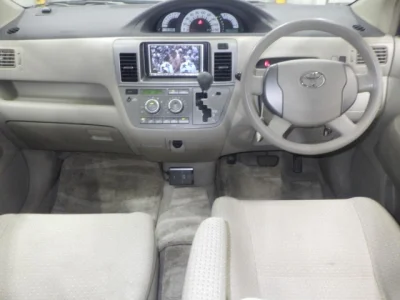 Toyota Raum