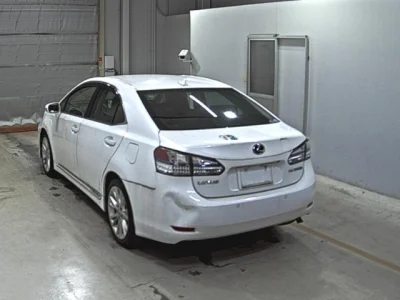 Lexus HS