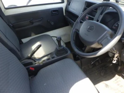 Nissan NT100 Clipper
