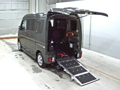 Nissan NV100 Clipper Rio