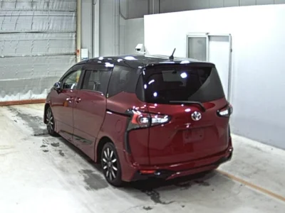 Toyota Sienta