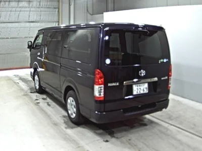 Toyota HiAce Van