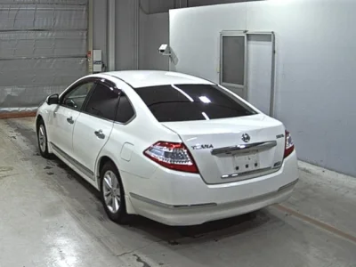 Nissan TEANA