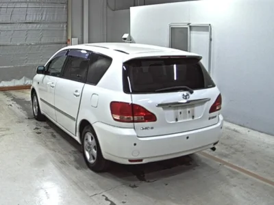 Toyota Ipsum