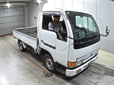 Nissan ATLAS