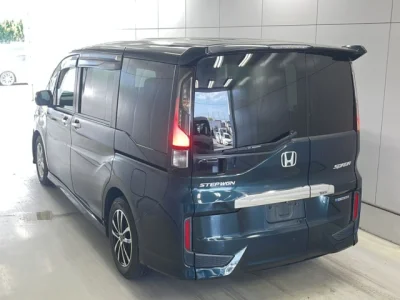 Honda STEP WAGON