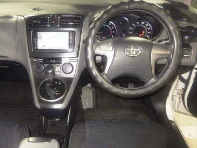 Toyota Mark X Zio