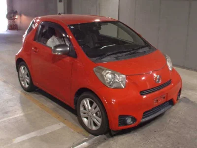 Toyota iQ