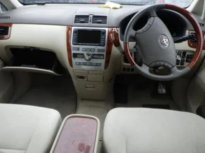 Toyota Ipsum