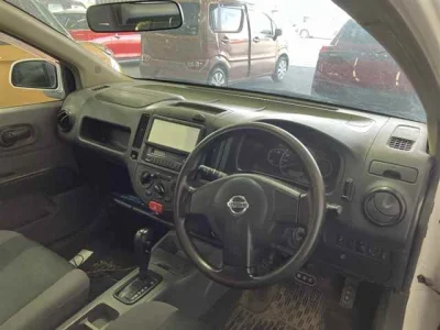 Nissan AD