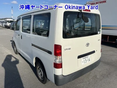 Toyota LiteAce Van