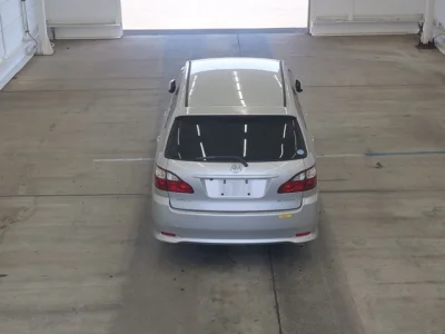 Toyota Ipsum