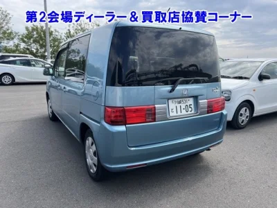Honda Mobilio Spike