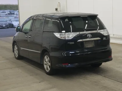 Toyota Estima Hybrid