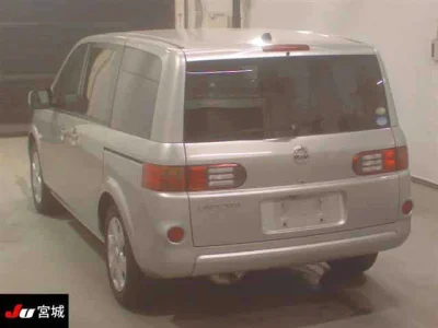Nissan LAFESTA