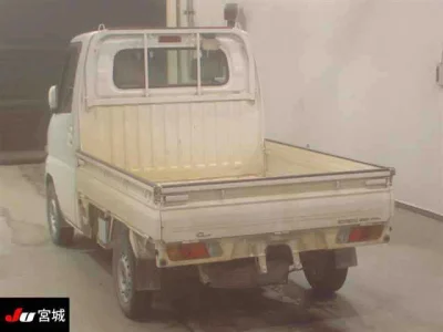 Nissan CLIPPER TRUCK