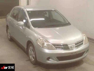 Nissan TIIDA LATIO