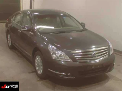 Nissan TEANA