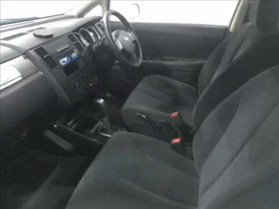 Nissan TIIDA LATIO
