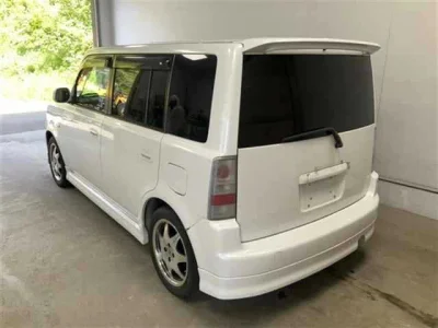 Toyota bB