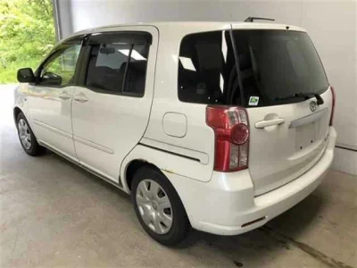 Toyota Raum