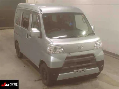 Toyota Pixis Van