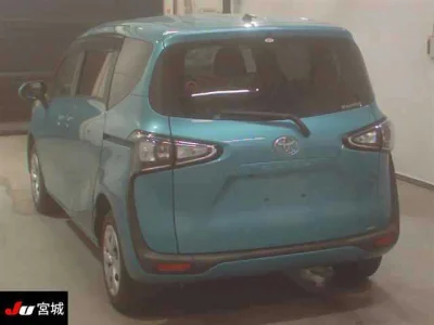 Toyota Sienta