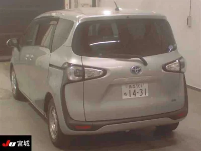 Toyota Sienta